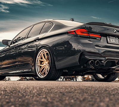 Фото дисков HRE S101SC на BMW 5/M5 (G30/F90)