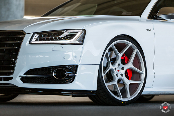 Фото дисков Vossen CG-205 Сатиновый лак на Audi A/S 8 (D4)