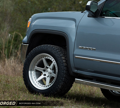 Фото дисков BC Forged LE61 // MLE61 на GMC Sierra III