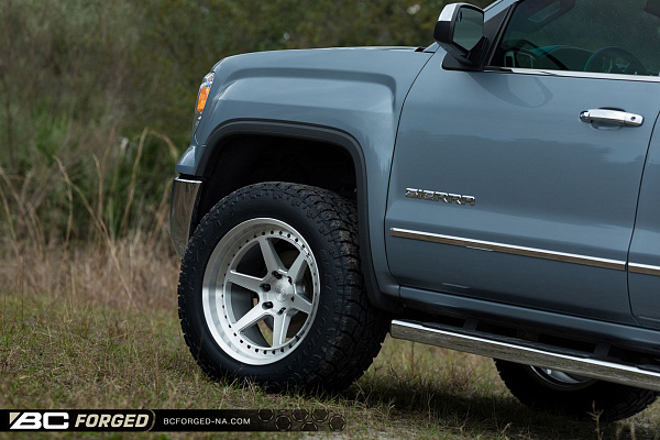 Фото дисков BC Forged LE61 // MLE61 Глянцевый лак на GMC Sierra III