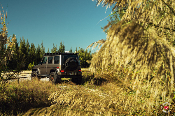 Фото дисков Vossen LC3-01T Сатиновая темная бронза на Mercedes-Benz G-Class III