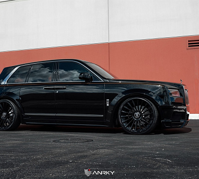 Фото дисков Anrky RF-282 на Rolls-Royce Cullinan
