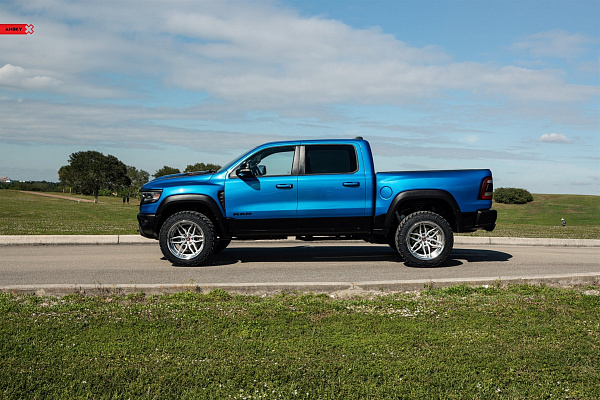 Фото дисков Anrky AN36 Сатиновый лак на Ram 1500 V