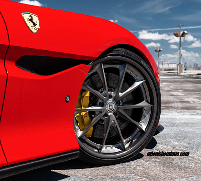 Фото дисков HRE S204 на Ferrari Portofino