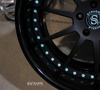 Strasse Wheels R10 Signature