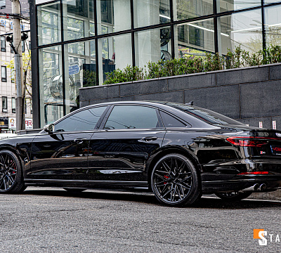 Фото дисков Vossen HF-7 на Audi A/S 8 (D5)