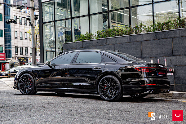 Фото дисков Vossen HF-7 Черный глянец на Audi A/S 8 (D5)