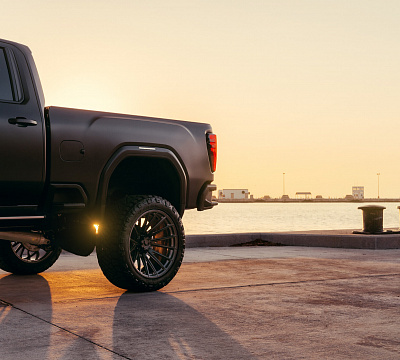 Фото дисков Vossen VFX-03 на GMC Sierra IV