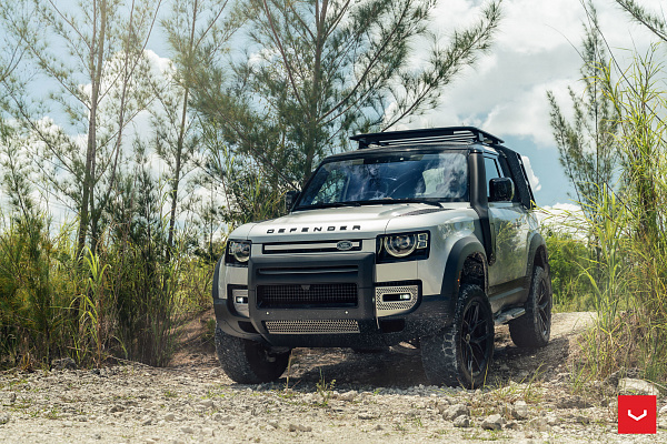 Фото дисков Vossen HF-5 Черный глянец на Land Rover Defender II