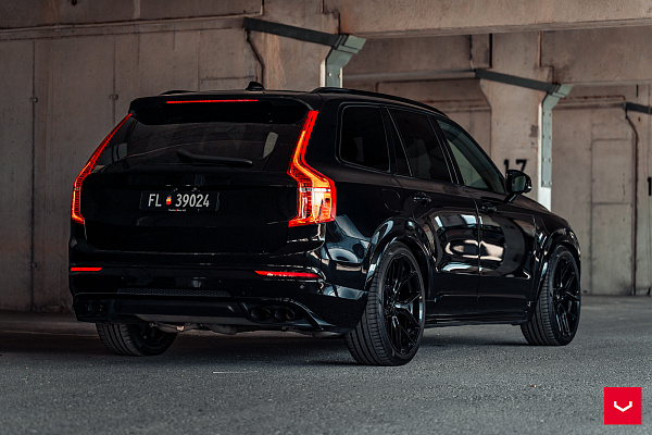 Фото дисков Vossen HF-5 Черный глянец на Volvo XC90 II