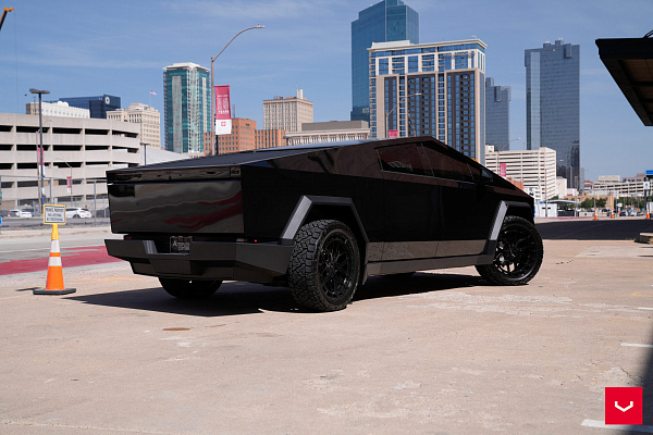 Фото дисков Vossen HFX-1 (6-Lug) Черный глянец на Tesla Cybertruck