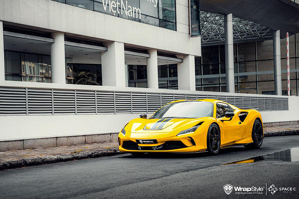 Фото дисков Brixton Forged PF2 Черный сатин на Ferrari F8
