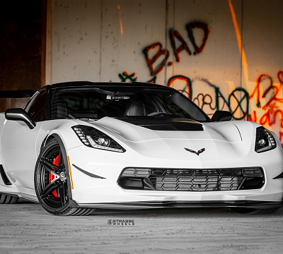 Фото дисков Strasse Wheels SP5R Deep Concave Duoblock на Chevrolet Corvette C7