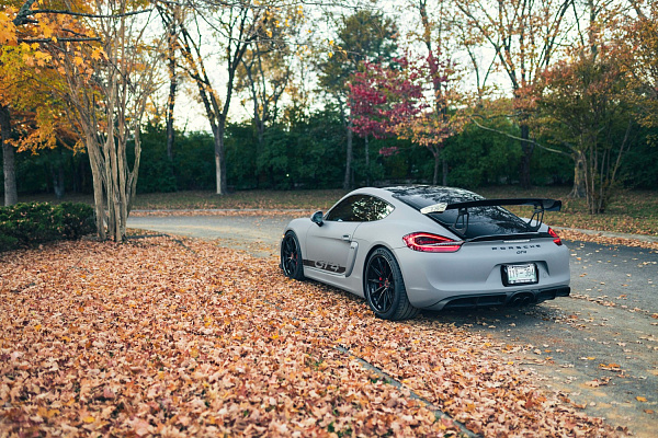 Фото дисков Brixton Forged R11-R Черный сатин на Porsche Cayman II