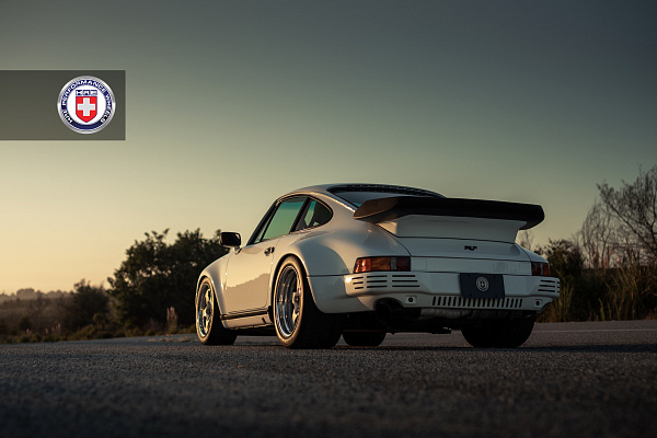 Фото дисков HRE 527 Серебро на Porsche 911 II