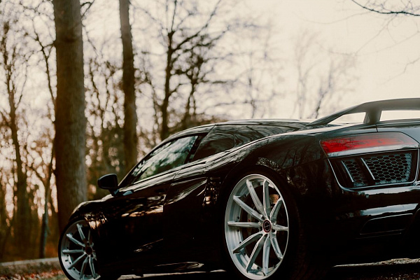Фото дисков Brixton Forged R11-R Глянцевый лак на Audi R8 (4S)