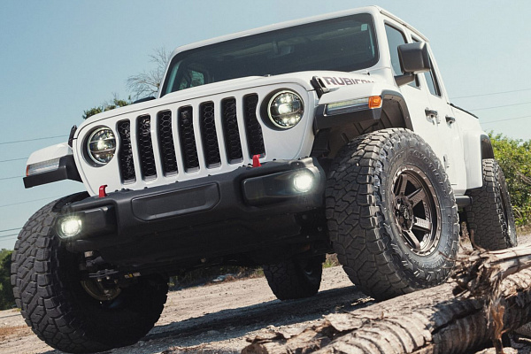Фото дисков 4PLAY 4PS63 Сатиновая бронза на Jeep Gladiator II (JT)