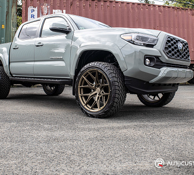 Фото дисков Vossen HF6-4 на Toyota Tacoma III