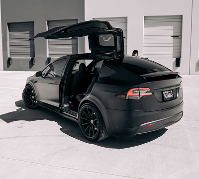 Фото дисков Brixton Forged R11-R на Tesla Model X