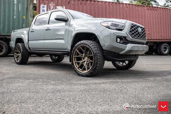 Фото дисков Vossen HF6-4 Глянцевое темное золото на Toyota Tacoma III