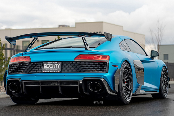 Фото дисков Strasse Wheels SV15FF Deep Concave FS Черный глянец на Audi R8 (4S)