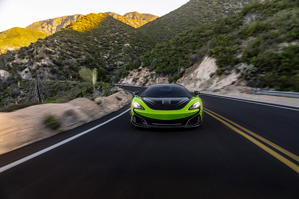 Фото дисков Brixton Forged PF14 R / RS Сатиновый темный лак на McLaren 600