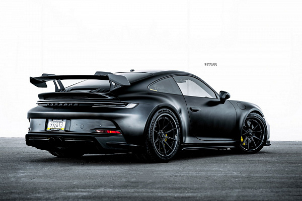 Фото дисков Savini SV10 Черный сатин на Porsche 911 VIII