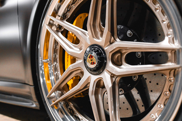 Фото дисков HRE S107SC Глянцевая шампань на Porsche 911 VII
