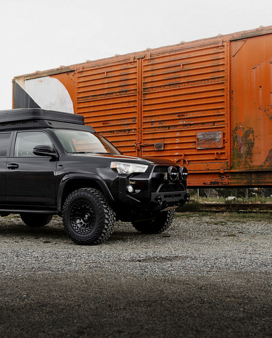 Фото дисков BARRAGE Черный сатин на Toyota 4Runner V