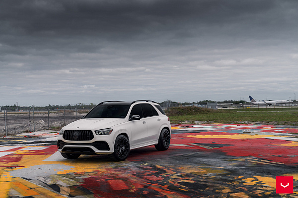 Фото дисков Vossen HFX-1 (5-Lug) Черный сатин на Mercedes-Benz GLE II