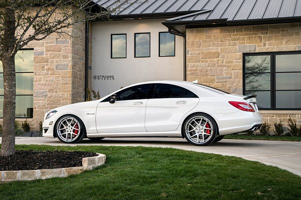 Фото дисков Strasse Wheels SM5 Deep Concave Глянцевый лак на Mercedes-Benz CLS (C218)
