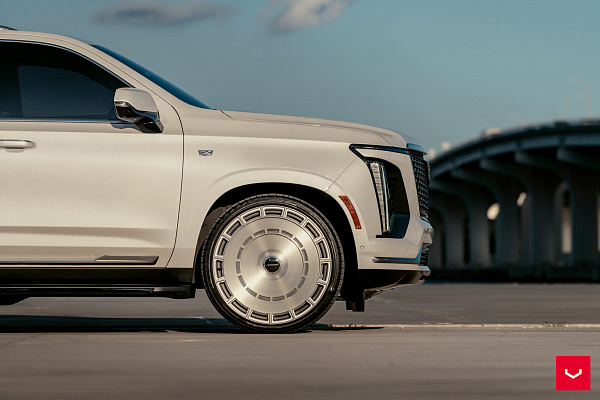 Фото дисков Vossen HF-9 Глянцевый лак на Cadillac Escalade V