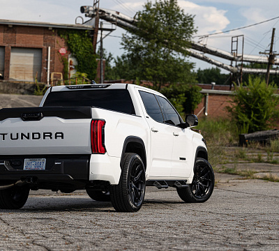 Фото дисков Vossen HF6-4 на Toyota Tundra III