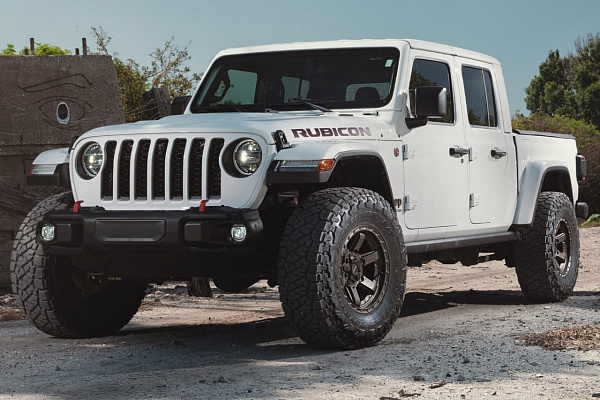 Фото дисков 4PLAY 4PS63 Сатиновая бронза на Jeep Gladiator II (JT)