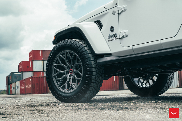 Фото дисков Vossen HF-2 Сатиновый графит на Jeep Gladiator II (JT)