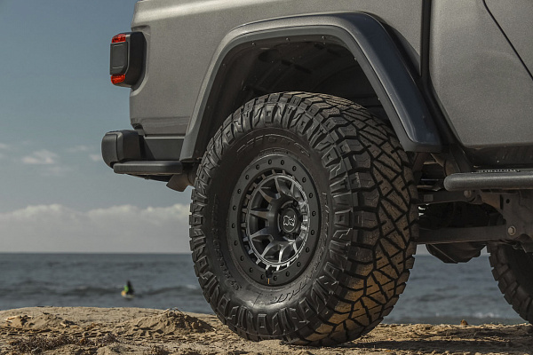 Фото дисков Black Rhino TUSK  на Jeep Gladiator II (JT)