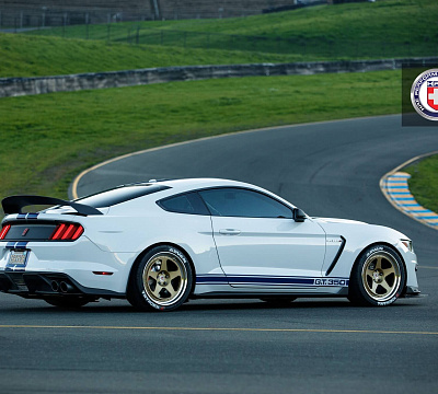 Фото дисков HRE 305 на Ford Mustang VI