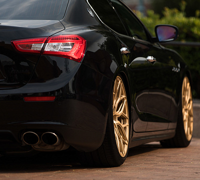 Фото дисков Vossen HF-2 на Maserati Ghibli