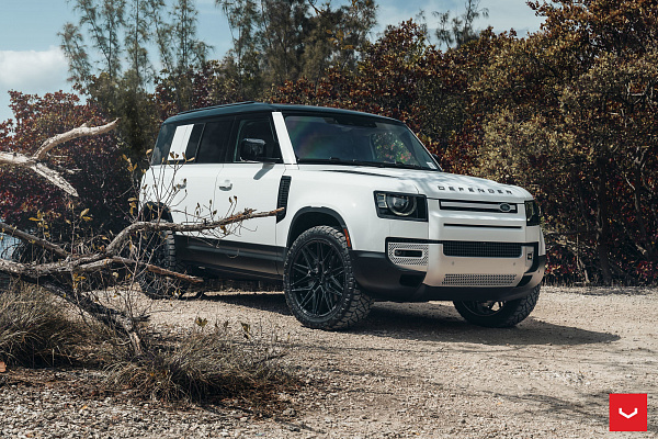 Фото дисков Vossen HF-7 Черный глянец на Land Rover Defender II