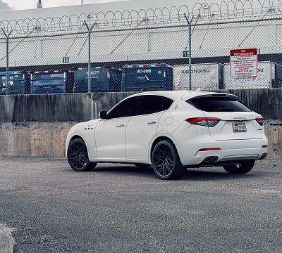 Фото дисков Vossen HF-7 на Maserati Levante