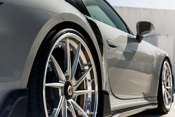 Фото дисков Anrky AN33 Сатиновый лак на Porsche 911 VIII