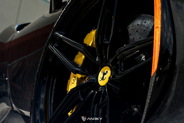 Фото дисков Anrky AN17 Черный глянец на Ferrari SF90