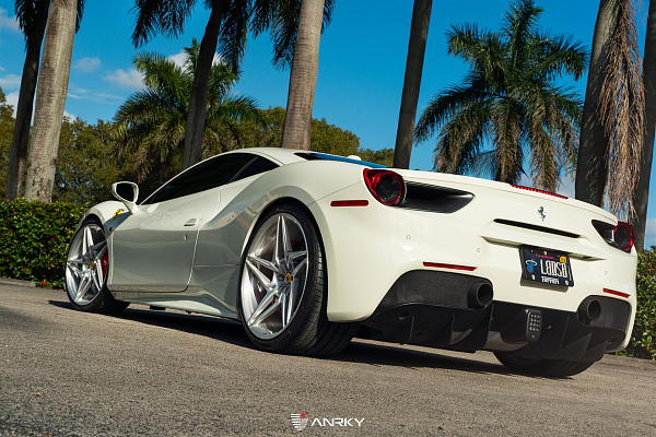 Фото дисков Anrky S1-X3 Глянцевый лак на Ferrari 488