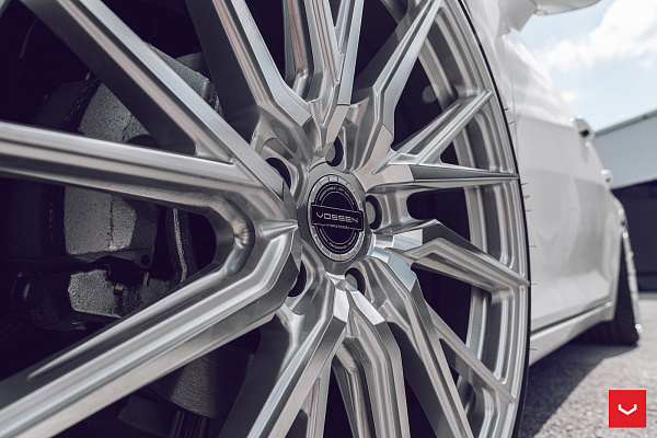 Фото дисков Vossen HF-4T Полированный лак на Lexus ES VII