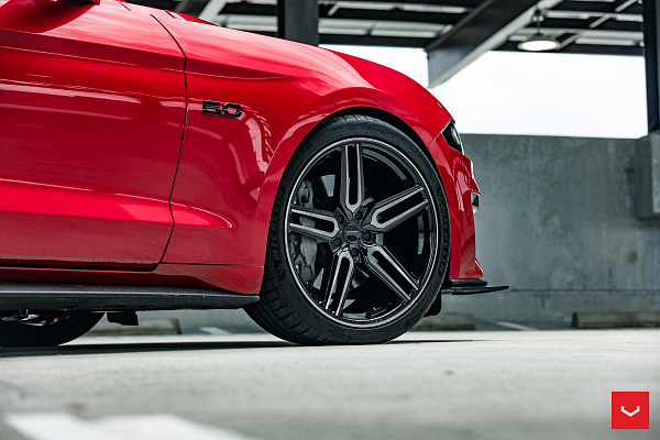 Фото дисков Vossen HF-1 Алмазная проточка на Ford Mustang VI