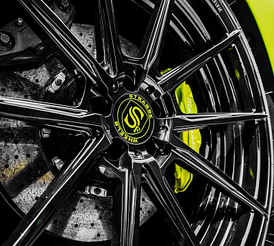 Фото дисков Strasse Wheels SV10 Deep Concave Duoblock на Maserati MC20