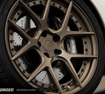 Фото дисков BC Forged HCS02 на Mercedes-Benz C-Class (W204)