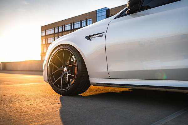 Фото дисков HRE P101 Черный сатин на Mercedes-Benz E-Class (W213, S213, C238)