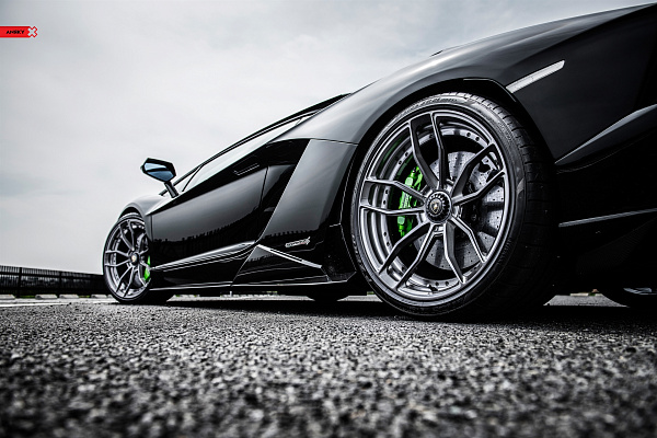 Фото дисков Anrky AN21 Глянцевый тонированный лак на Lamborghini Aventador