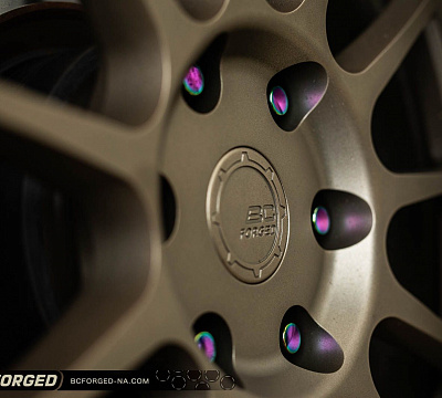 Фото дисков BC Forged TD01 на Toyota Sequoia III